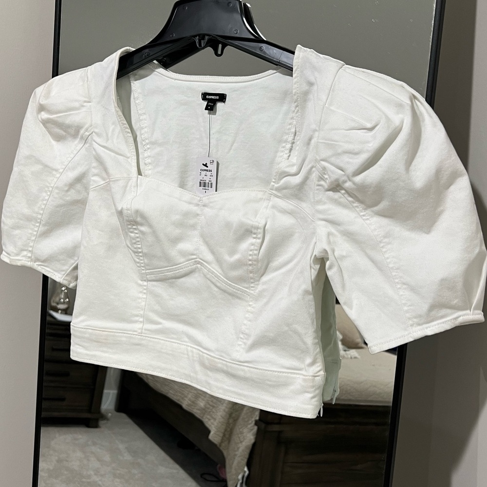 Express: Size 6, Denim Puff Sleeve Crop Top